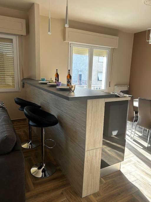 Casa Vacanza Le Due Stelle San Romano  Ngoại thất bức ảnh