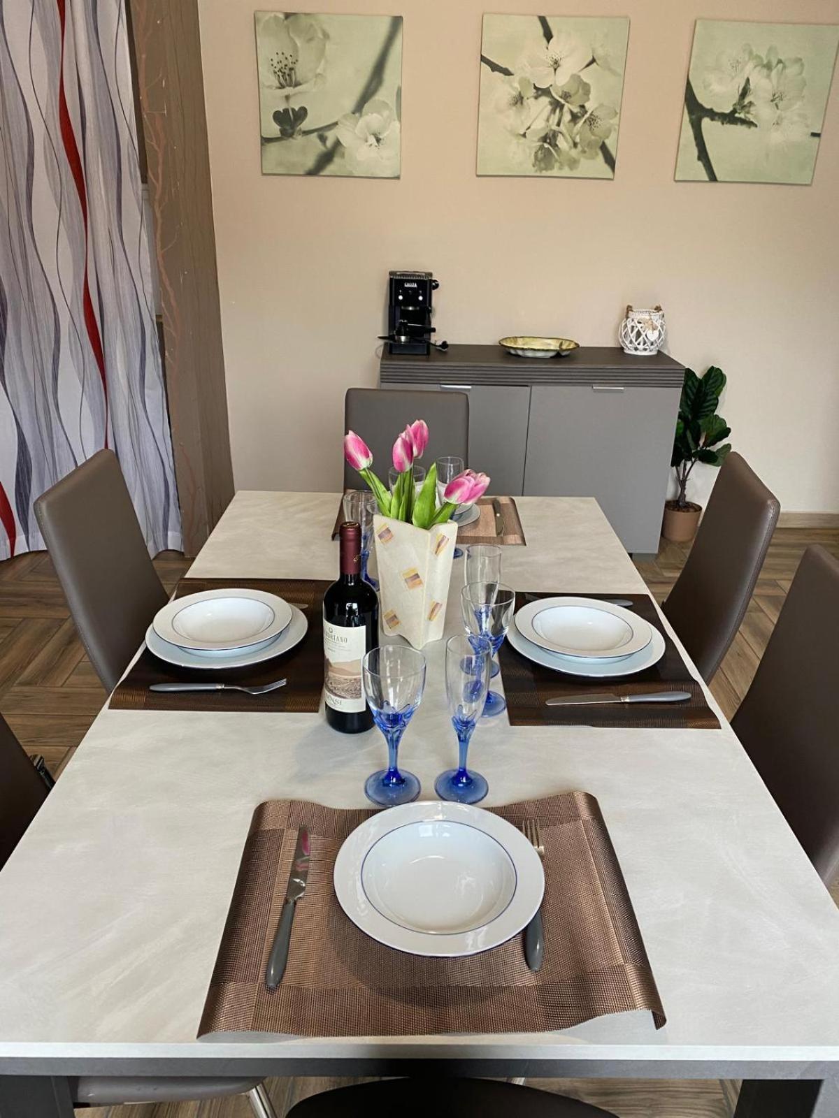Casa Vacanza Le Due Stelle San Romano  Ngoại thất bức ảnh